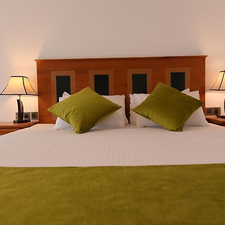 Seasons Hotel Kurunegala Ngoại thất bức ảnh